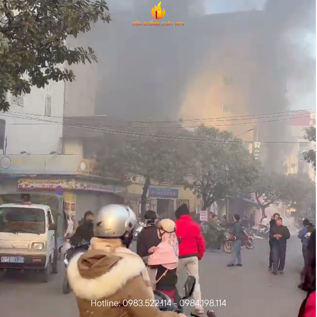 Cháy lớn tại Hà Đông 2